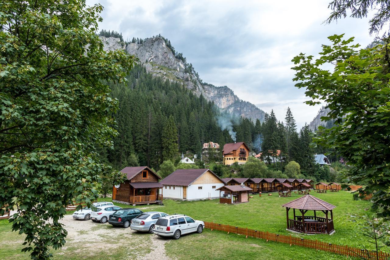 Casutele Suhardul Mic Villa Kızıl Göl Dış mekan fotoğraf