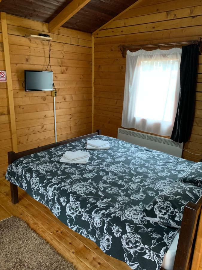 Casutele Suhardul Mic Villa Kızıl Göl Dış mekan fotoğraf